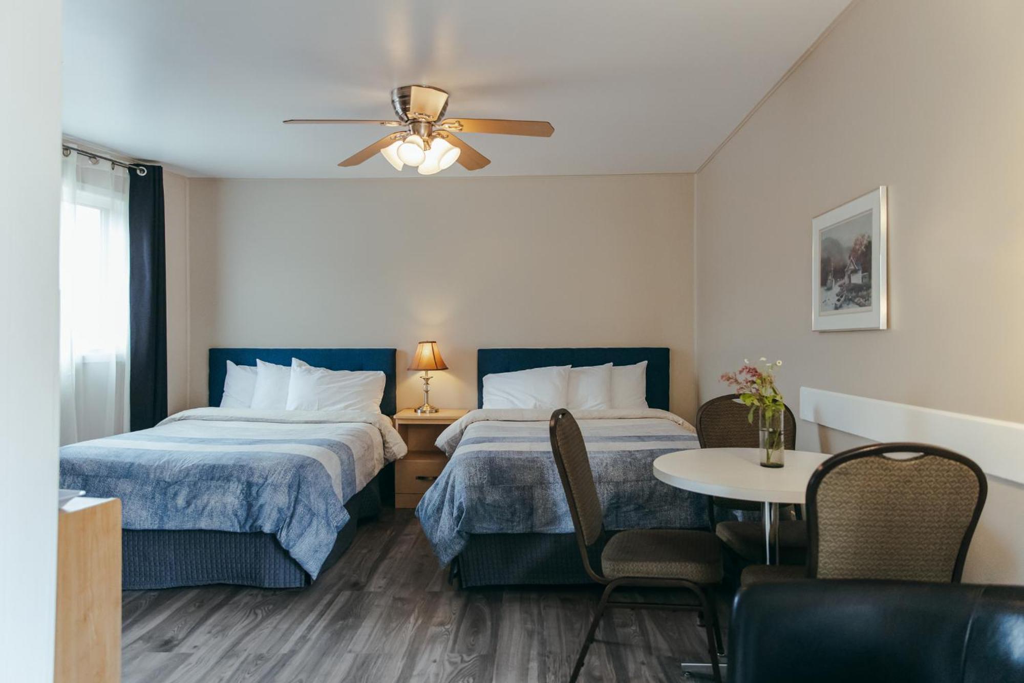 Motel Des Cascades Baie-Saint-Paul Dış mekan fotoğraf